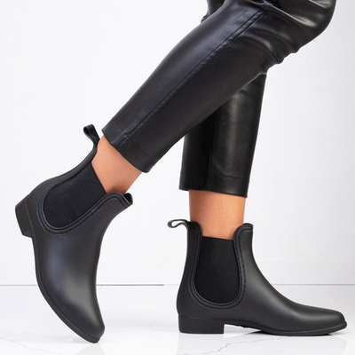 Schwarze niedrige Stiefel mit Mandelspitze Bergen - Schuhe 1