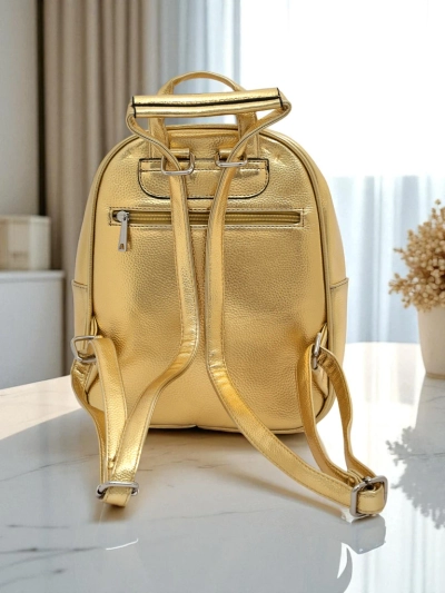 Royalfashion Damenrucksack aus Öko-Leder mit Metallstreifen