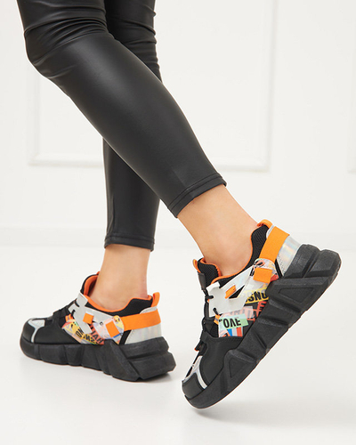 Чорні кросівки з кольоровими вставками Deroni