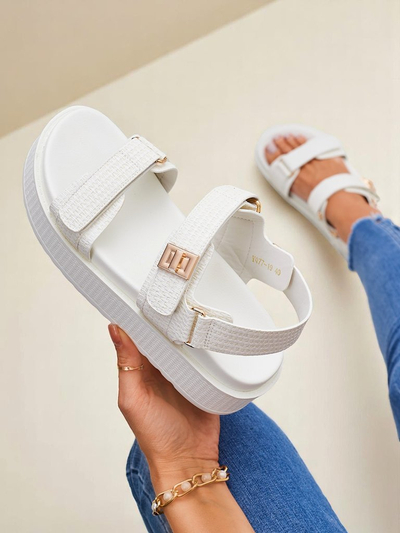 Royalfashion Kallisto – Weiße Damen Sandalen mit Plateau, Öko-Leder