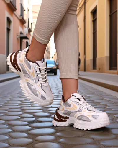 Royalfashion Damen Patent Sneaker Leysi