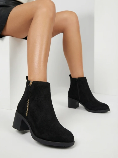 Royalfashion Чорні жіночі черевики з екозамші на низькій шпильці Rejerry