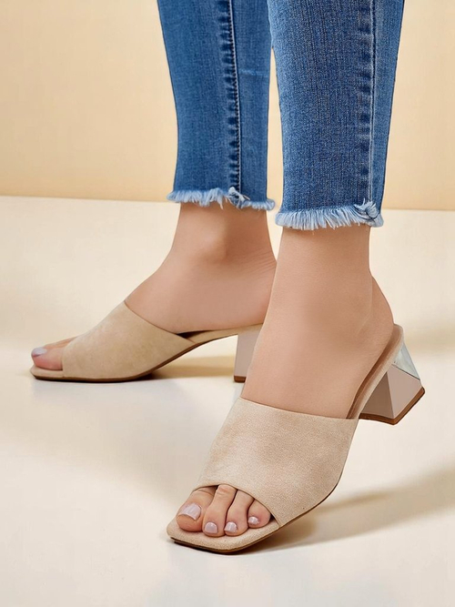 Жіночі шльопанці Royalfashion з декоративними підборами Vollatie