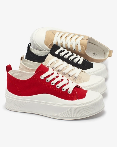 Royalfashion Schwarze sportliche Sneakers auf Plateau Luceri