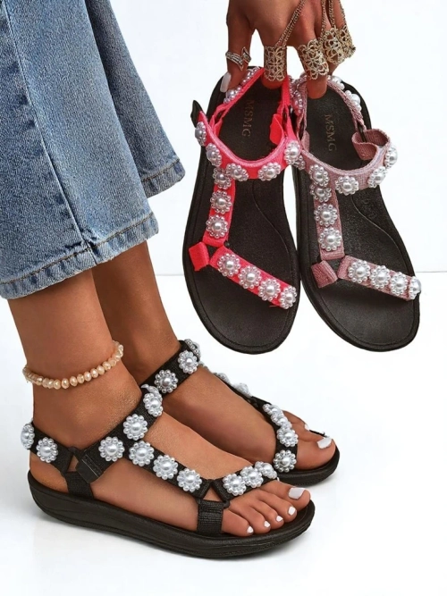 Жіночі сандалі Royalfashion Perseida чорні на платформі з перлинками