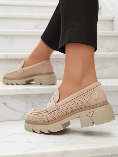 Beige durchbrochene Damenmokassins mit fester Sohle Ejina - Footwear