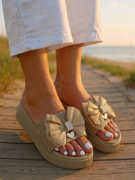 Royalfashion Damen Plateau Pantoletten mit Schleife Sento Pace