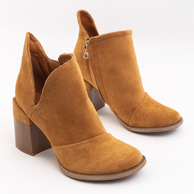 Damenstiefel mit kamelfarbenen Ausschnitten Plinara - Schuhe