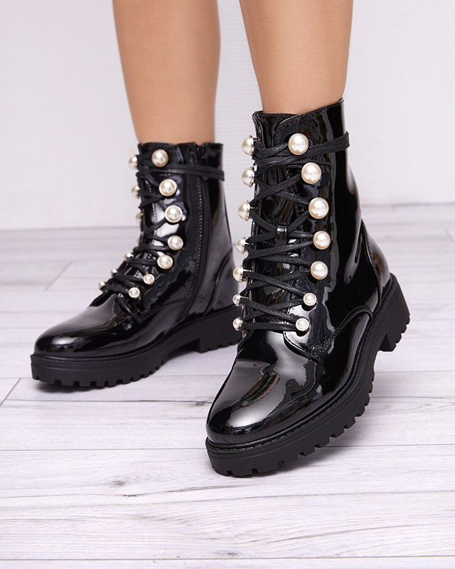 Schwarz lackierte Damenstiefel mit Redias-Perlen - Schuhe