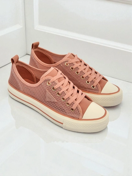 Royalfashion Жіночі перфоровані кросівки Rebbse