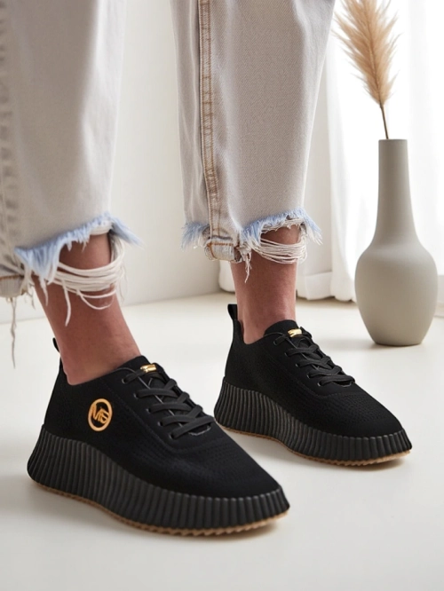 Royalfashion Жіночі перфоровані спортивні кросівки Tobin