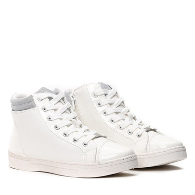 Białe sneakersy  - Obuwie