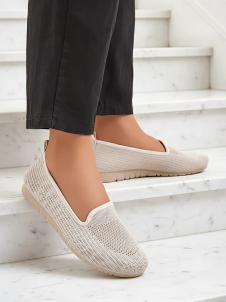 Moda Bella Beige Damen Schuhe mit flachem Absatz