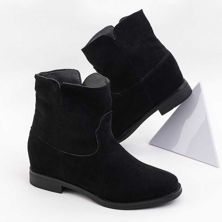 Schwarze Stiefeletten a'la Cowboy Wedge Nastu - Schuhe
