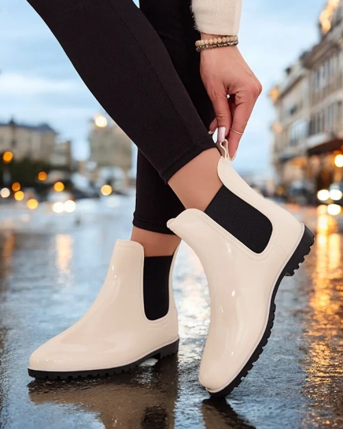 Royalfashion Лаковані жіночі черевики Serisma