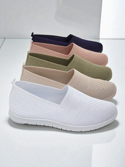 Білі жіночі балетки Ariadne з дихаючої тканини на плоскій підошві