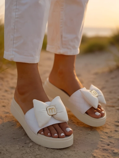 Royalfashion Жіночі шльопанці на платформі з бантиком Mivo Jump