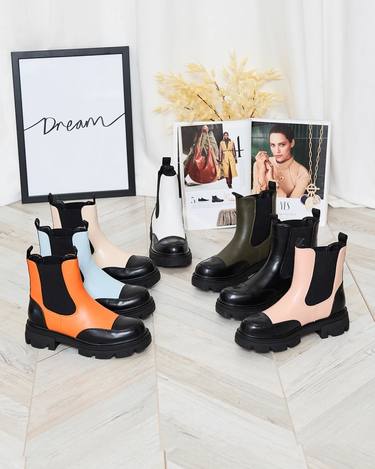 Royalfashion Beige Damenstiefel von Userrus