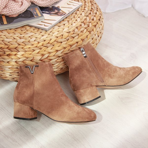 Коричневі ботильйони на низькому каблуці Roni - Взуття