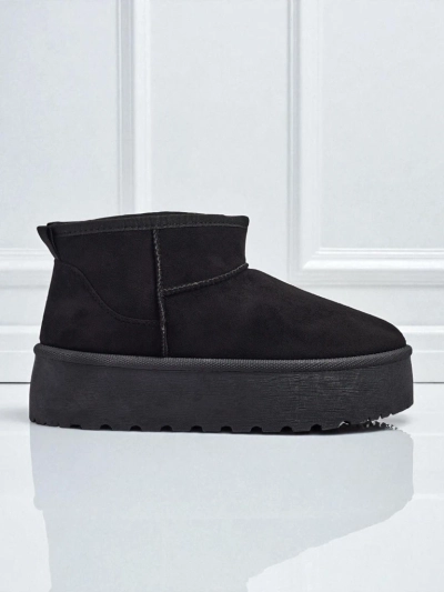 Kurze Damenstiefel a'la Schneestiefel Memi