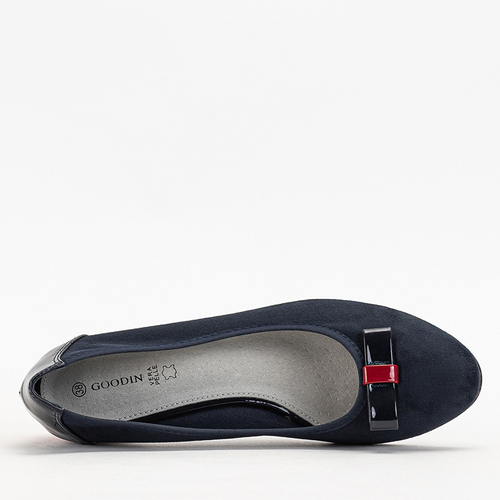 Темно-сині жіночі туфлі на підборах Sentiso