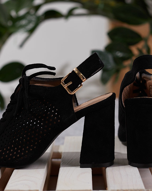 Жіночі ажурні босоніжки на поштині чорного кольору Sasqan- Взуття