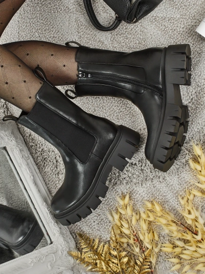 Höhere Damenstiefeletten aus Öko-Leder Dorvella
