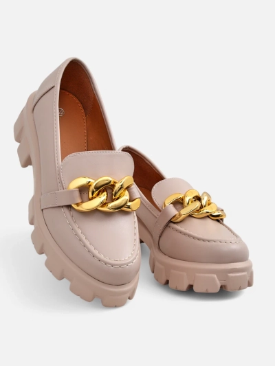 Damen Loafers beige Callista mit Kette, flacher Absatz, Öko-Leder