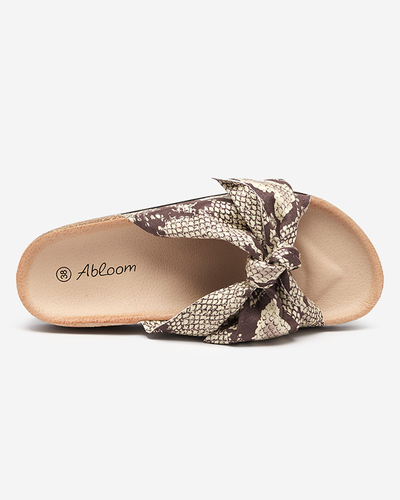 Braune Hausschuhe mit Montiana-Schleife - Schuhe