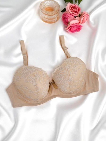 Royalfashion Damen-BH mit Polsterung und Spitze Elegance Lace