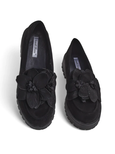 Royalfashion Eco-Suede Damenmokassins mit einer Floverse-Blume