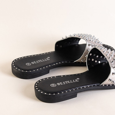 Silberne Damenpantoffeln mit Maurella-Nieten und -Düsen - Schuhe