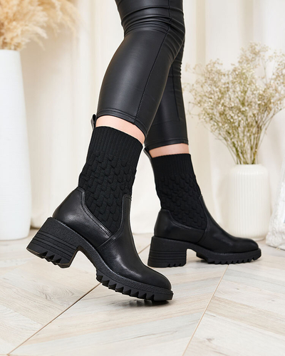 Royalfashion Schwarze Damenstiefel Acigog mit flachem Absatz