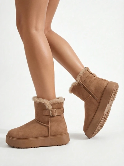 Royalfashion Kurze Damenstiefel im Schneestiefel-Stil Winter Crest