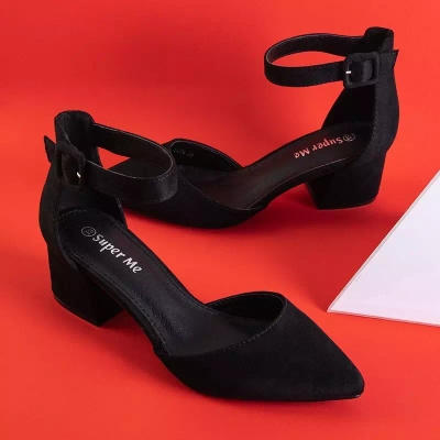 OUTLET Schwarze Damensandalen auf der Juti Post - Schuhe