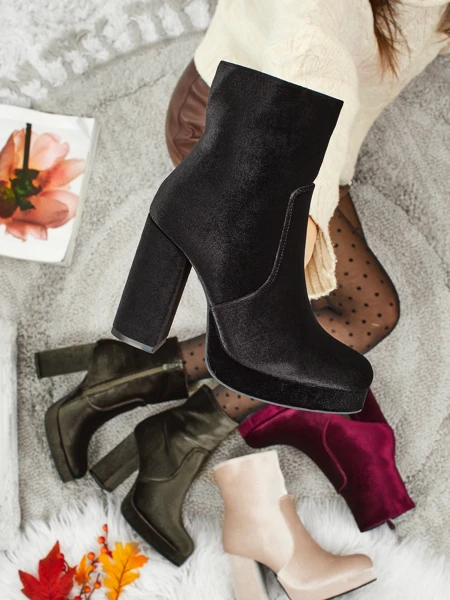 Damen Stiefeletten mit Blockabsatz Al'la Velours Miss