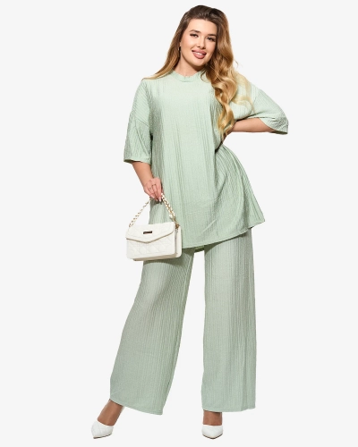 Geripptes Damenset in mint - Kleidung