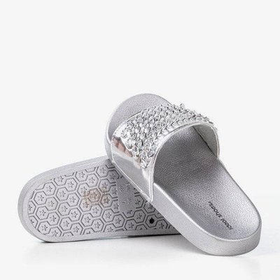 OUTLET Silberne Hausschuhe mit einer Kette Slivien - Footwear
