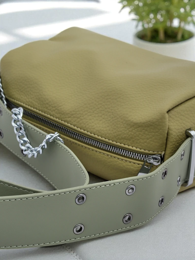 Royalfashion Kleine Damenhandtasche aus Kunstleder Ivy Grace