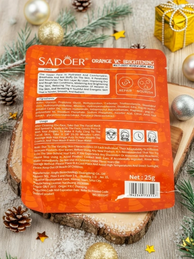 Weihnachts-Tuchmaske für das Gesicht mit Vitamin C - Aufhellend