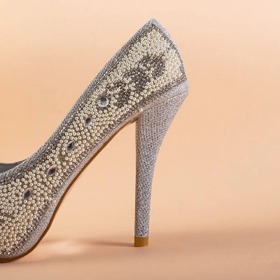 OUTLET Silber glänzende Pumps auf einem Stilett Marni - Schuhe