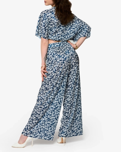Marineblaues Plissee-Set für Damen mit schwarzen Blumen - Kleidung