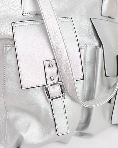 Silberner Damen-Shopper mit dekorativen Taschen - Accessoires