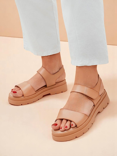Royalfashion Damensandalen mit dickerer Sohle Otvanna