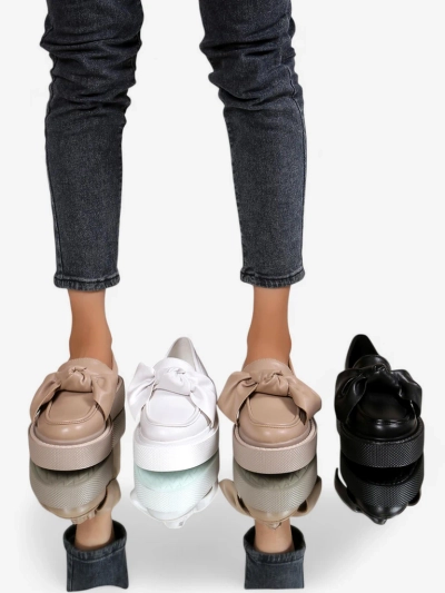 Royalfashion Elegante Damenmokassins mit einer Schleife Ortto