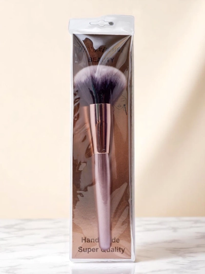 Make-up-Pinsel zum Auftragen von Puder