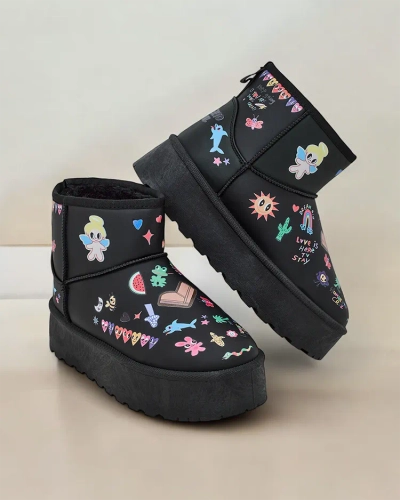 Royalfashion Kurze Schneestiefel im Stil für Frauen mit Hanaga-Aufklebern