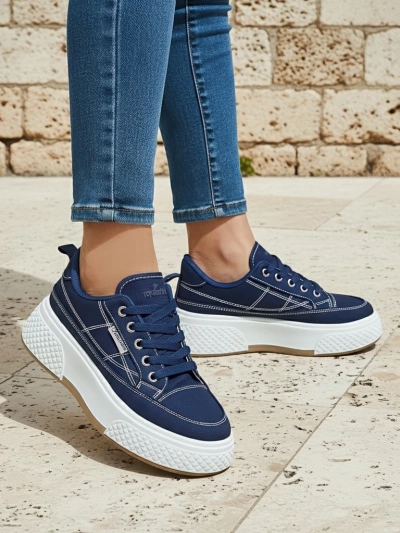 Callista Damen-Sneakers mit marineblauer Stoffplateau für Frühling und Sommer