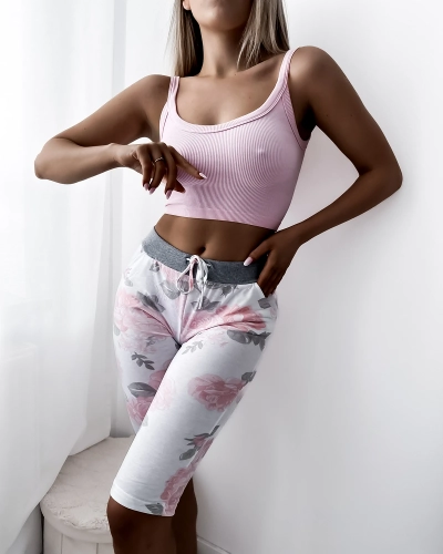 Weiße 3/4-Shorts für Damen mit rosa Blumen - Kleidung