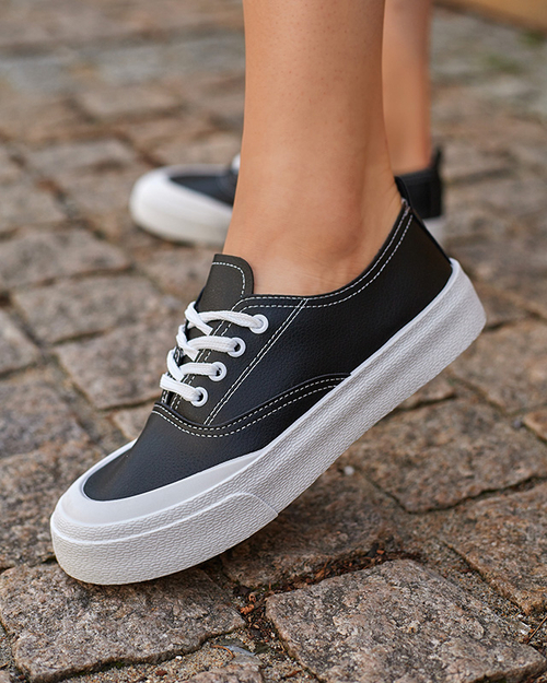 Чорні жіночі кросівки Lorino - Взуття